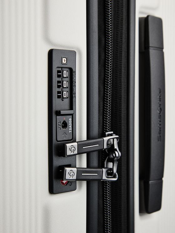 Samsonite Nuon 4-hjulet Kuffert 69 cm med ekspansion Samsonite Nuon 4-hjulet Kuffert 69 cm med ekspansion