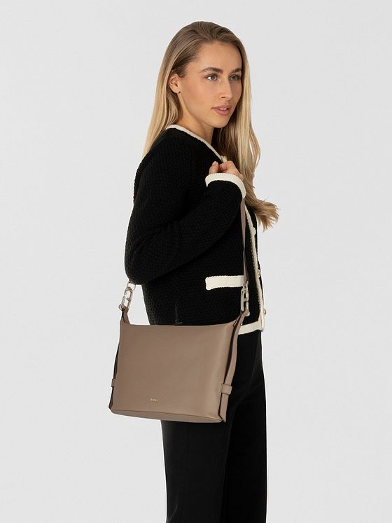 Furla Nuvola Skuldertaske Læder 28 cm Furla Nuvola Skuldertaske Læder 28 cm