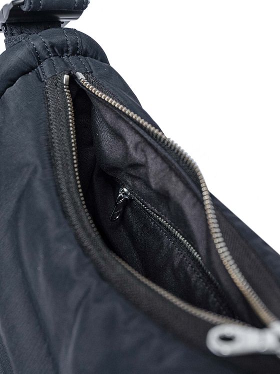 Sandqvist Curve Taška přes rameno 26 cm