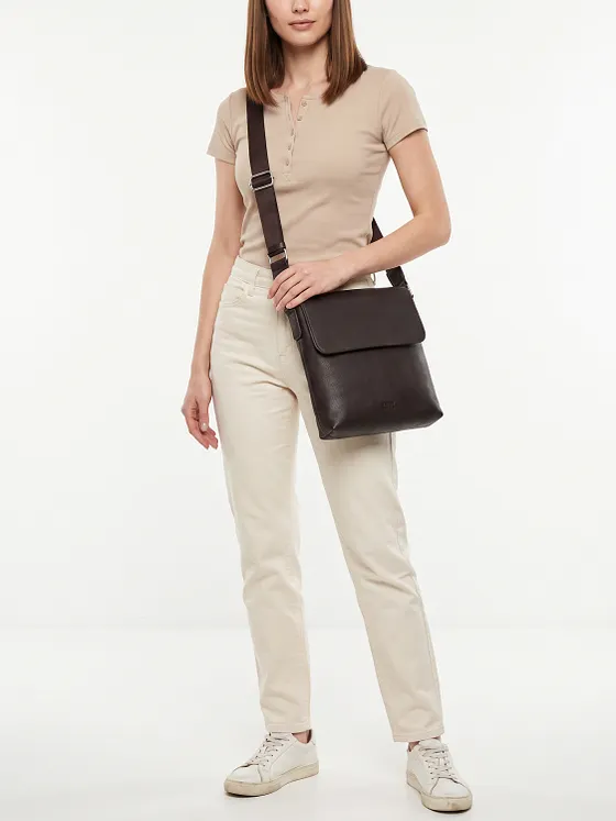 Jost Lysa Crossbody-laukku S Nahka 21 cm Jost Lysa Crossbody-laukku S Nahka 21 cm