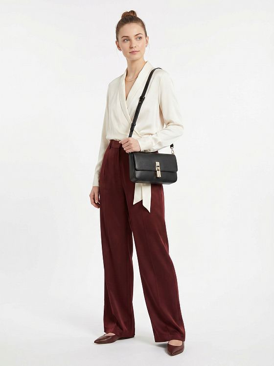 Furla Iride Crossbody taske S Læder 24 cm Furla Iride Crossbody taske S Læder 24 cm