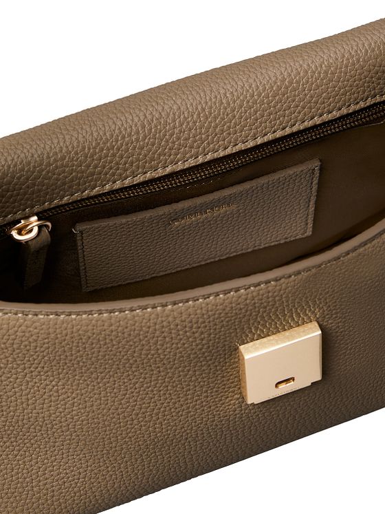 Calvin Klein Hardware Skuldertaske 24 cm