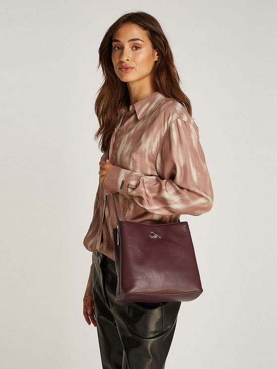 Calvin Klein Re-Lock Taška přes rameno 25 cm