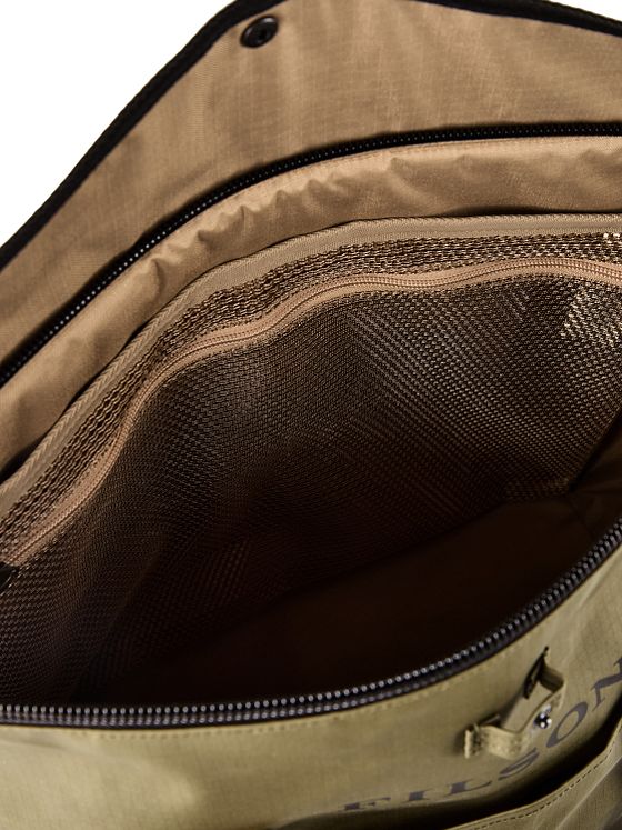 Filson All-Weather Skuldertaske 37 cm Laptoprum