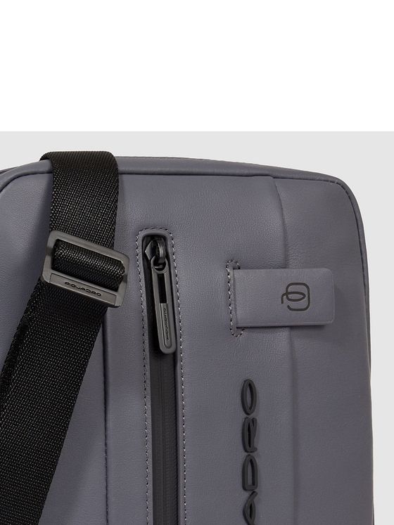 Piquadro Urban Skuldertaske Læder 22 cm