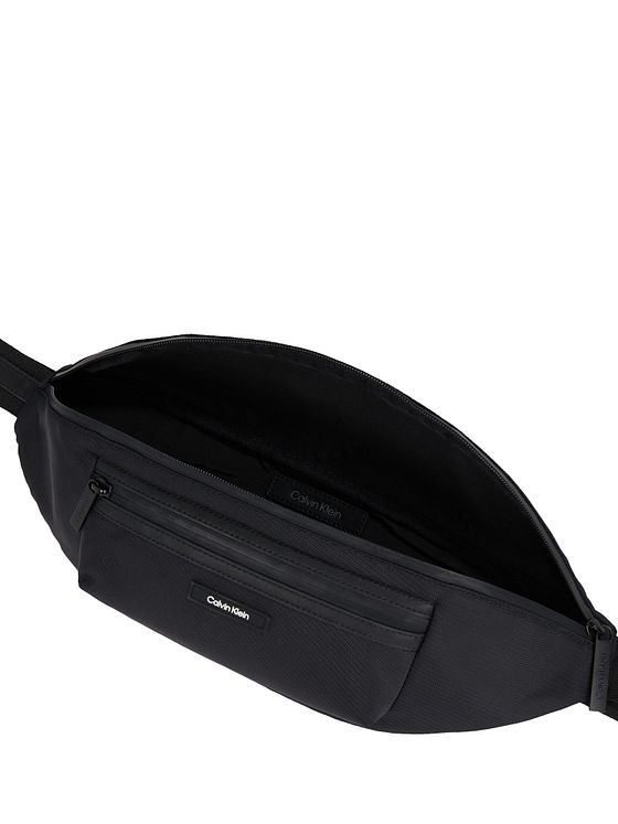 Calvin Klein CK Essential Bæltetaske 40 cm Calvin Klein CK Essential Bæltetaske 40 cm