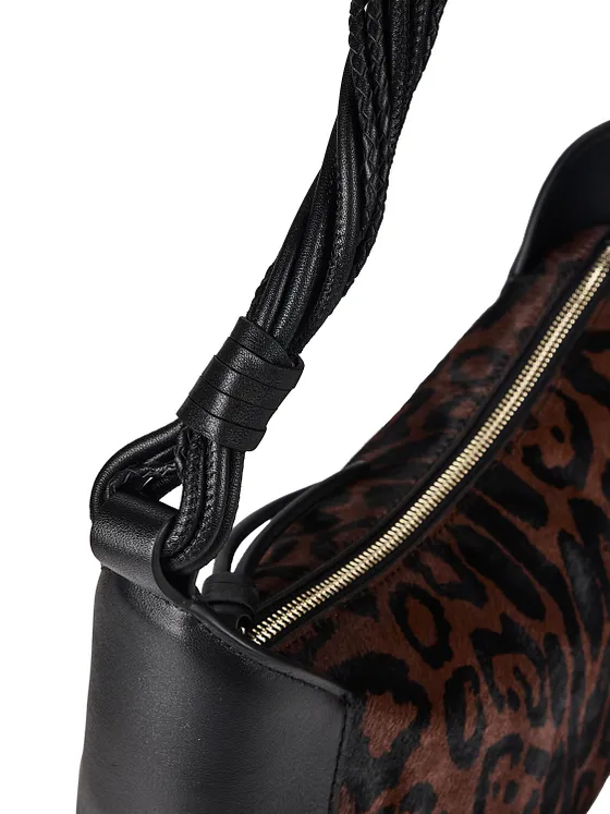 AIGNER Giara Axelväska Läder 33 cm