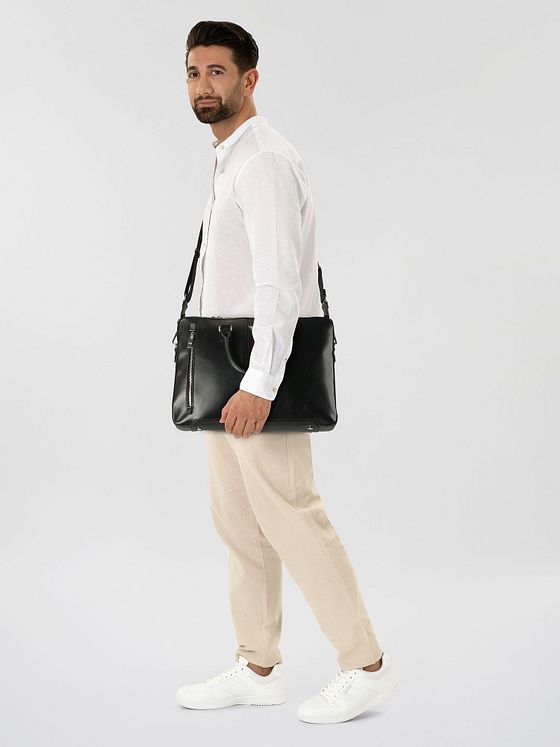 Guess Torino Dokumenttaske 41 cm Laptoprum