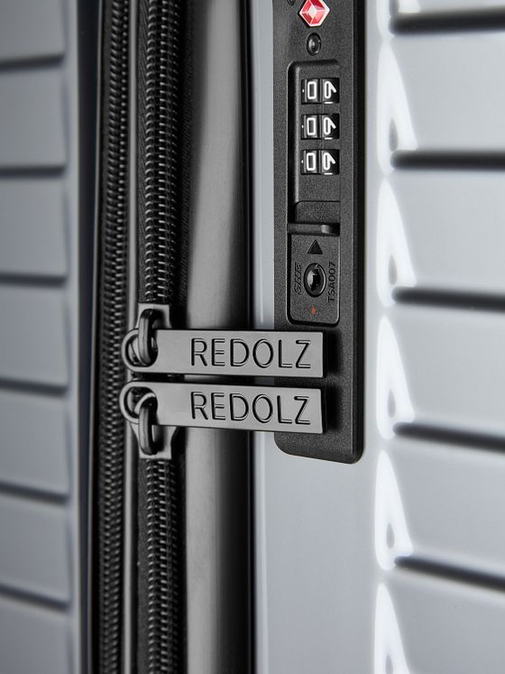 Redolz Essentials 18 4 hjul Kuffert 3-delt med strækfold