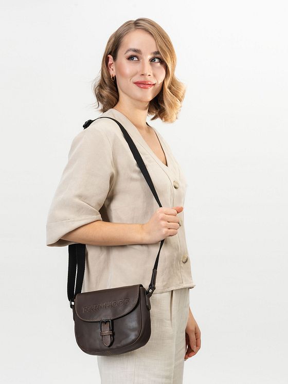 Farmhood Nashville M skuldertaske i læder 21 cm
