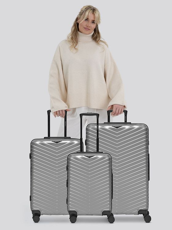 Redolz Essentials 18 4 hjul Kuffert 3-delt med strækfold