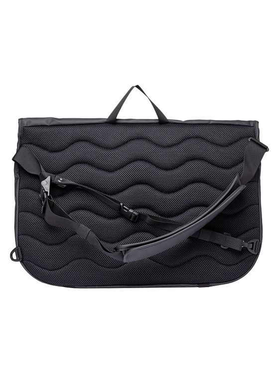 Sandqvist Stream Messenger-taske 44 cm Laptoprum