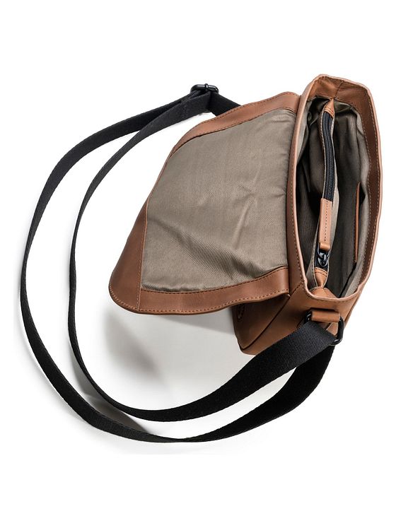 Farmhood Nashville L skuldertaske i læder 25 cm