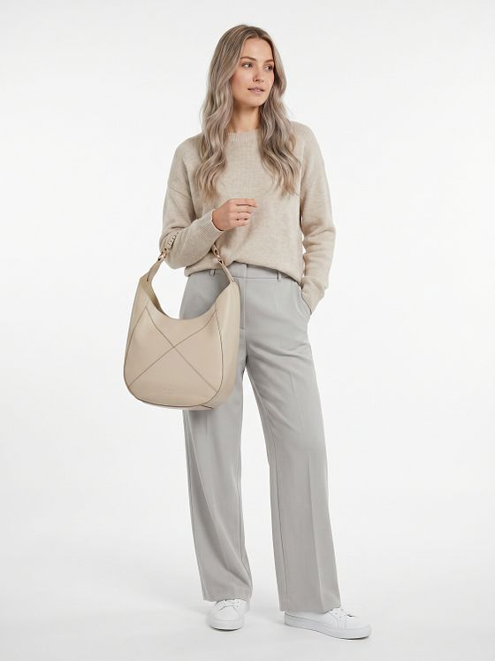 Guess Pauline Skuldertaske Læder 25 cm Guess Pauline Skuldertaske Læder 25 cm