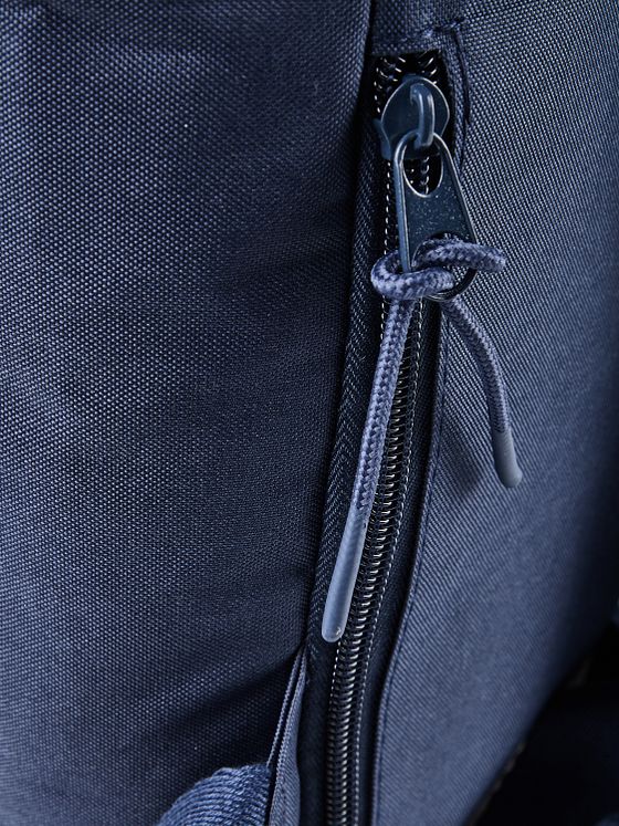 Bench Loft Batoh 40 cm