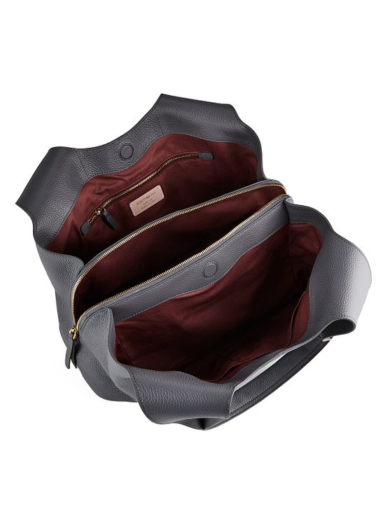 Coccinelle Nell Axelväska Läder 39 cm Coccinelle Nell Axelväska Läder 39 cm