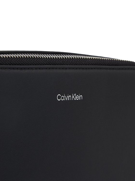 Calvin Klein CK Sleek Skuldertaske 23 cm