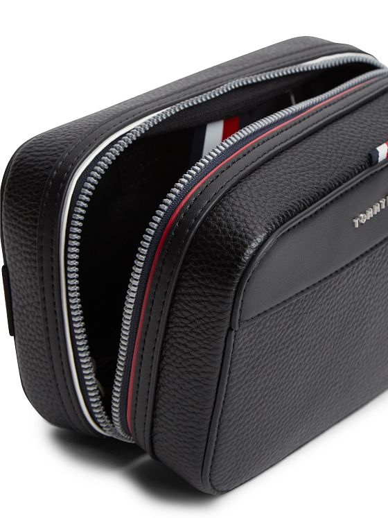 Tommy Hilfiger TH Central Toilettilaukku 20.5 cm Tommy Hilfiger TH Central Toilettilaukku 20.5 cm