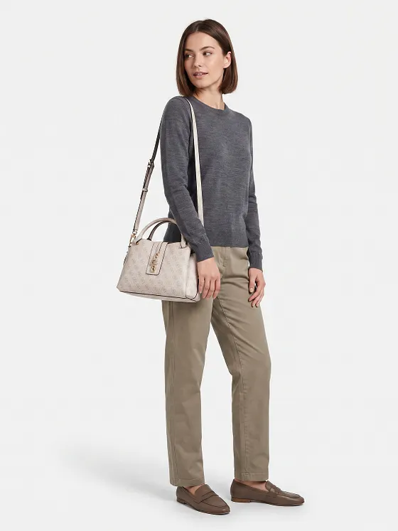 Guess Yvonne Skuldertaske 31 cm Guess Yvonne Skuldertaske 31 cm