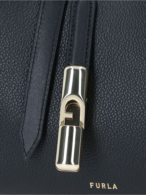 Furla Goccia Skuldertaske Læder 22 cm Furla Goccia Skuldertaske Læder 22 cm