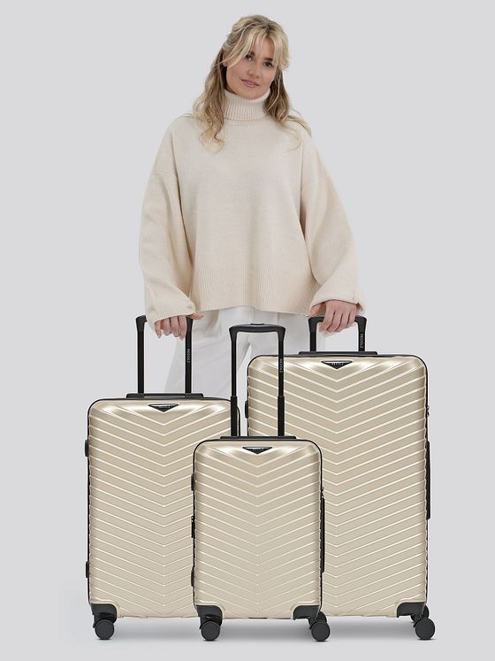 Redolz Essentials 18 4 hjul Kuffert 3-delt med strækfold