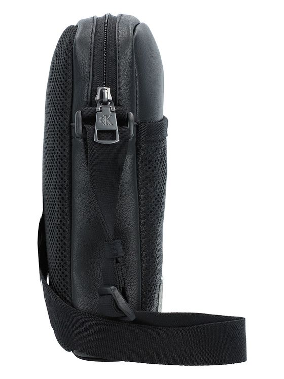 Calvin Klein Jeans Tagged Skuldertaske 18 cm
