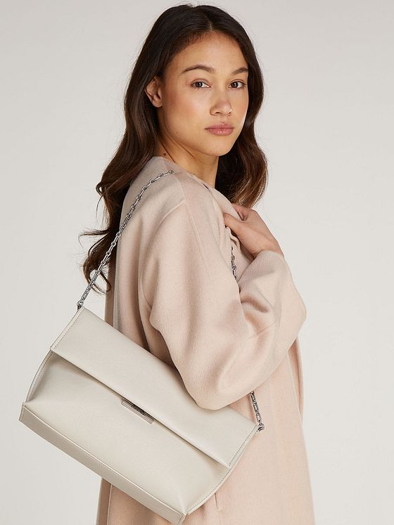 Calvin Klein Skuldertaske 30 cm Calvin Klein Skuldertaske 30 cm