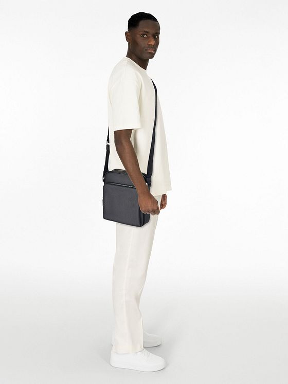 Boss New Crosstown Skuldertaske Læder 24 cm