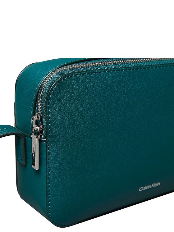 Calvin Klein Foil Skuldertaske 21 cm