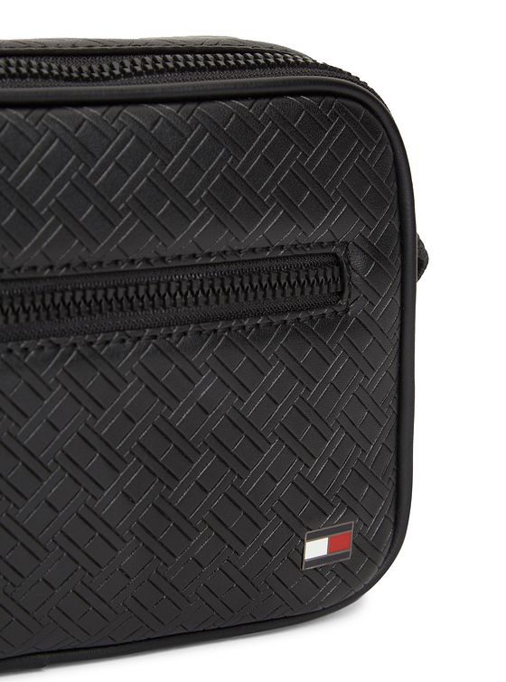 Tommy Hilfiger TH Flag Skuldertaske 20 cm Tommy Hilfiger TH Flag Skuldertaske 20 cm