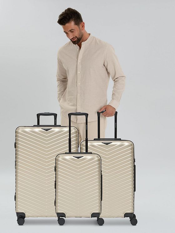 Redolz Essentials 18 4 hjul Kuffert 3-delt med strækfold