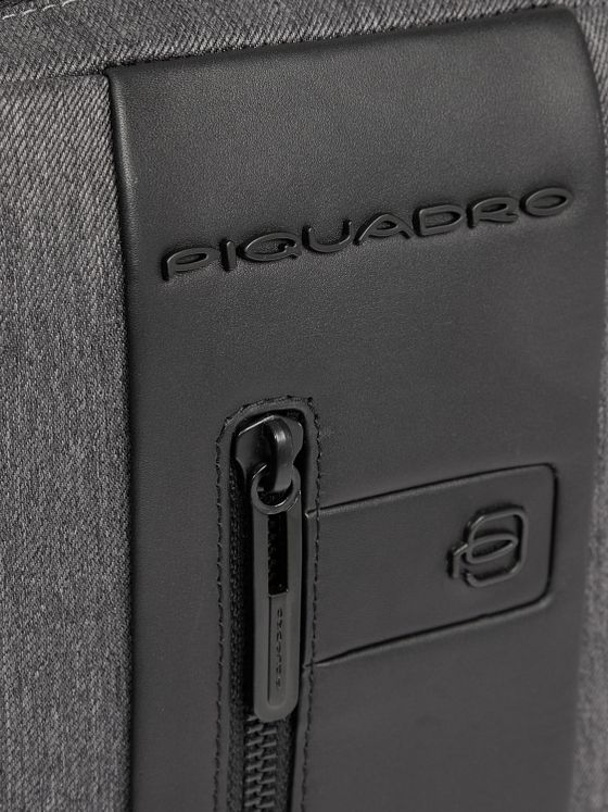 Piquadro Krátká taška přes rameno 21 cm