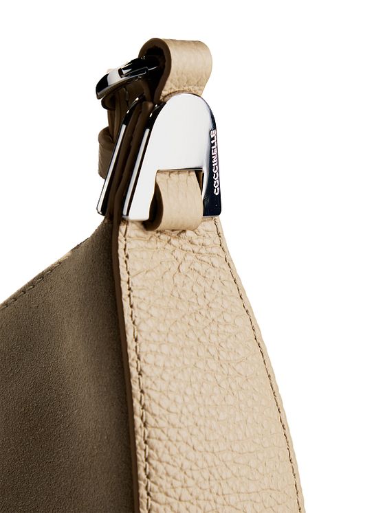 Coccinelle Fujiko Skuldertaske Læder 27 cm Coccinelle Fujiko Skuldertaske Læder 27 cm