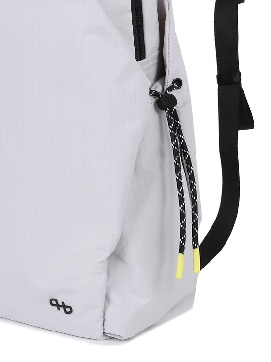 Hedgren String Batoh M 38 cm Kapsa na notebook