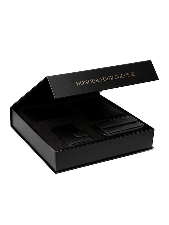 The Chesterfield Brand Kreditkortholder 4-delt gavesæt i læder 7 cm The Chesterfield Brand Kreditkortholder 4-delt gavesæt i læder 7 cm