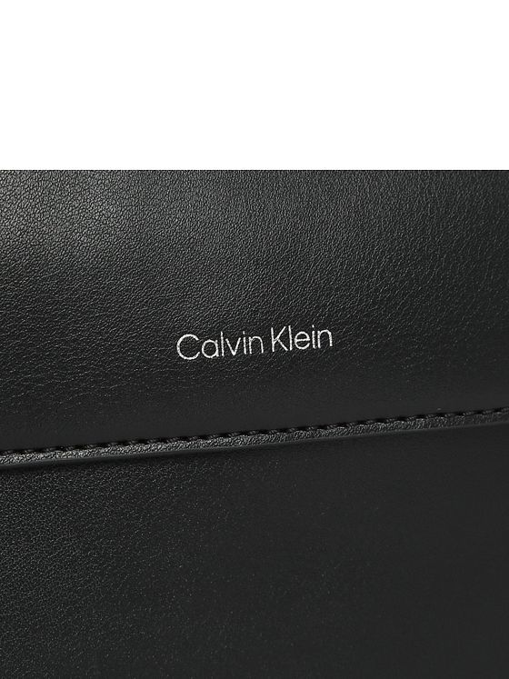 Calvin Klein CK Sleek Skuldertaske 16.5 cm Calvin Klein CK Sleek Skuldertaske 16.5 cm