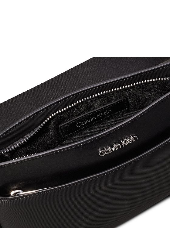 Calvin Klein CK Est. Bæltetaske 35 cm Calvin Klein CK Est. Bæltetaske 35 cm