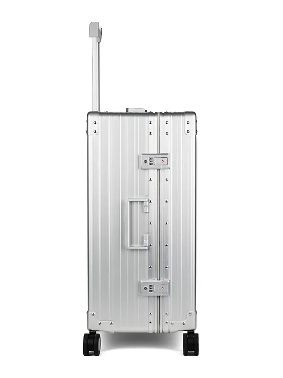 Aleon Traveler 4-pyöräinen alumiinivetolaukku, 67 cm, pukupussilla Aleon Traveler 4-pyöräinen alumiinivetolaukku, 67 cm, pukupussilla