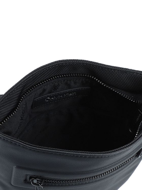 Calvin Klein CK Elevated Skuldertaske 21.5 cm