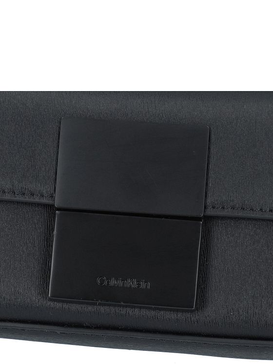 Calvin Klein Iconic Plaque Skuldertaske 17 cm