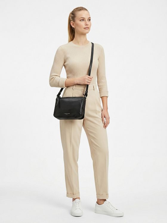 Liebeskind Crossbody taske Læder 24.5 cm Liebeskind Crossbody taske Læder 24.5 cm
