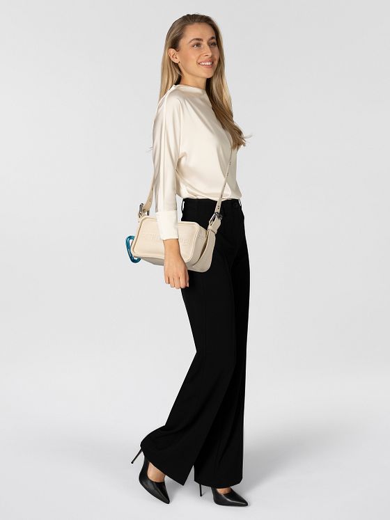 Patrizia Pepe (Im)Perfection Skuldertaske Læder 20 cm Patrizia Pepe (Im)Perfection Skuldertaske Læder 20 cm