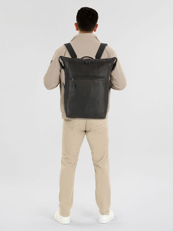 Harold's Country Scraper Daypack Læder 36 cm Laptoprum Harold's Country Scraper Daypack Læder 36 cm Laptoprum