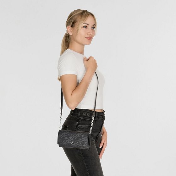 Calvin Klein CK Daily Clutch taske 19 cm