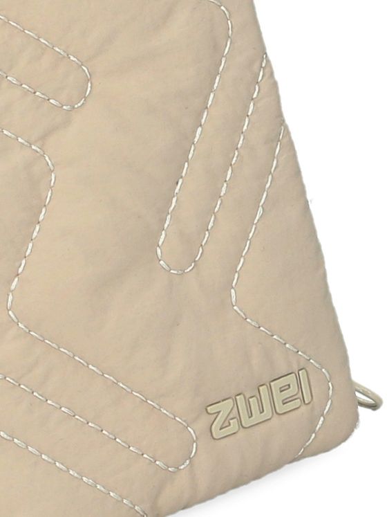 Zwei Cleo Pung 13 cm