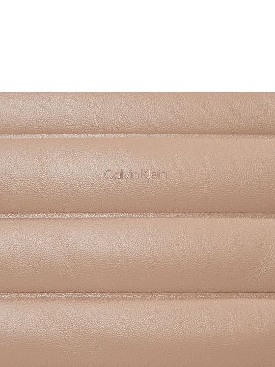 Calvin Klein Line Quilt Skuldertaske 38 cm