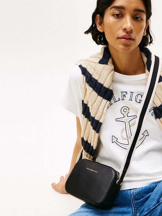 Tommy Hilfiger TH Logotape Skuldertaske 19.5 cm