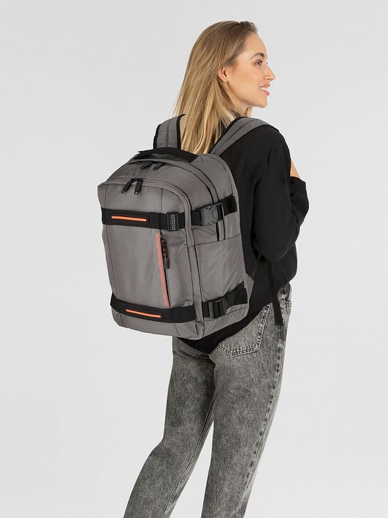 American Tourister Urban Track Daypack 45 cm Laptoprum American Tourister Urban Track Daypack 45 cm Laptoprum