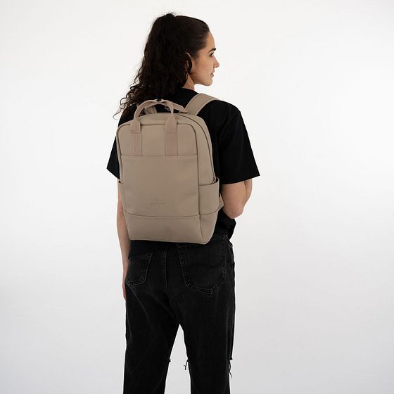 Johnny Urban Sleek Series Hailey Daypack 36 cm Laptoprum