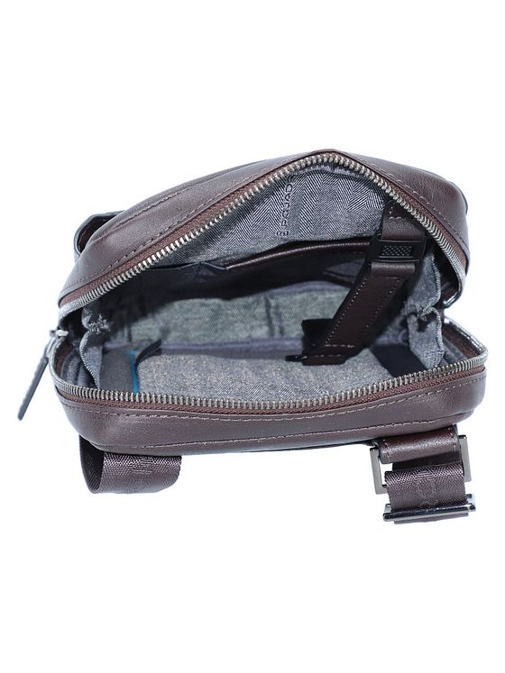 Piquadro Sort firkantet skuldertaske i læder 17 cm